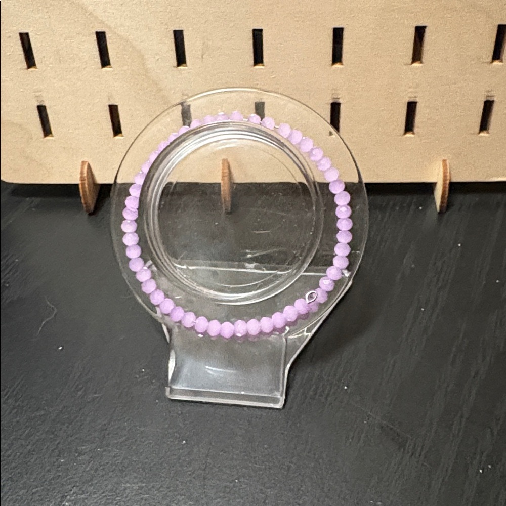 Handcrafted memory wire beaded bracelet - Picture 2 of 7